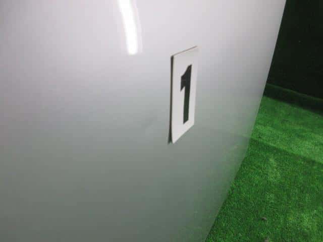 Front Right Door Assembly NISSAN Nv350 — photo 2