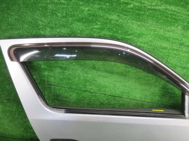 Front Right Door Assembly NISSAN Nv350 — photo 7