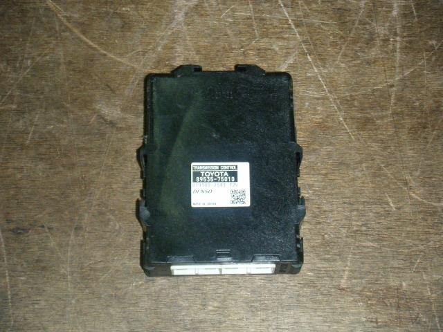 Control Unit TOYOTA Prius 2010 DAA-ZVW30 — photo 1