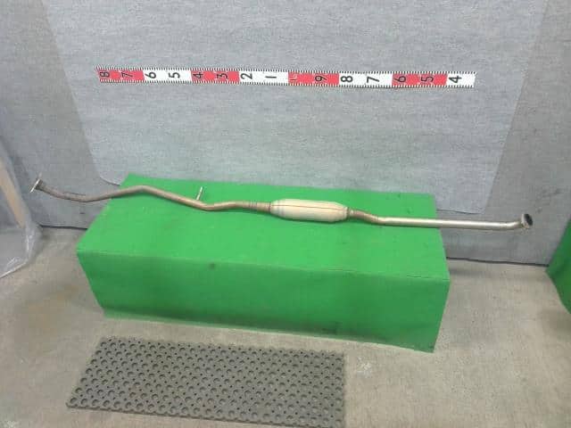 Front Exhaust Pipe NISSAN Moco 2004 UA-MG21 — photo 1