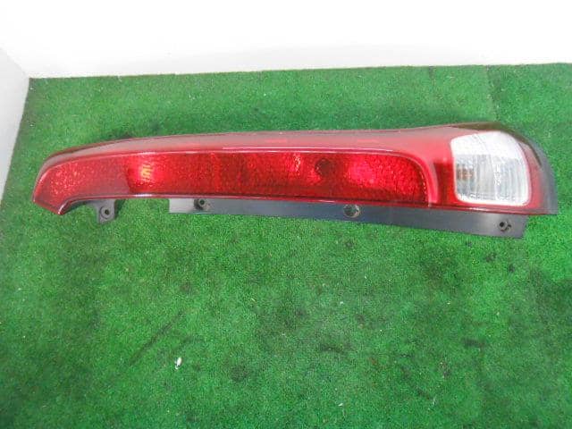 Right Tail Light NISSAN Serena 2005 CBA-C25 — photo 1