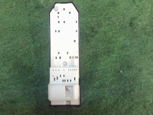 Power Window Switch TOYOTA Vitz 2007 DBA-KSP90 — photo 4