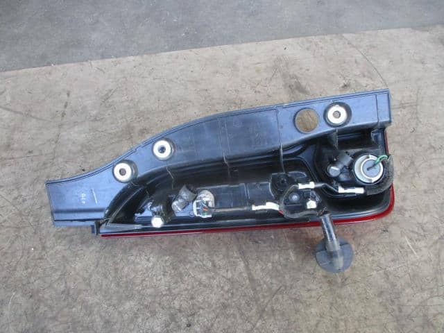 Right Tail Light SUZUKI Spacia 2014 DBA-MK32S — photo 5