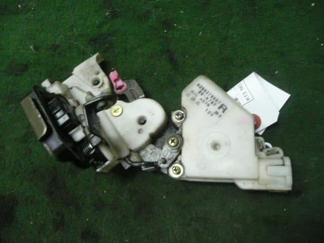 Rear Right Door Lock Actuator NISSAN Presea 1996 E-R11 8255279907 — photo 1