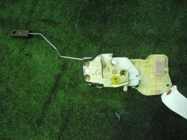 Front Left Door Lock Actuator HONDA Civic 2002 ZA-ES9 72150S5AJ01 — photo 1