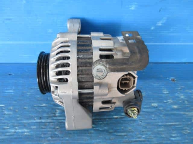 Alternator HONDA Thats 2006 ABA-JD1 — photo 1
