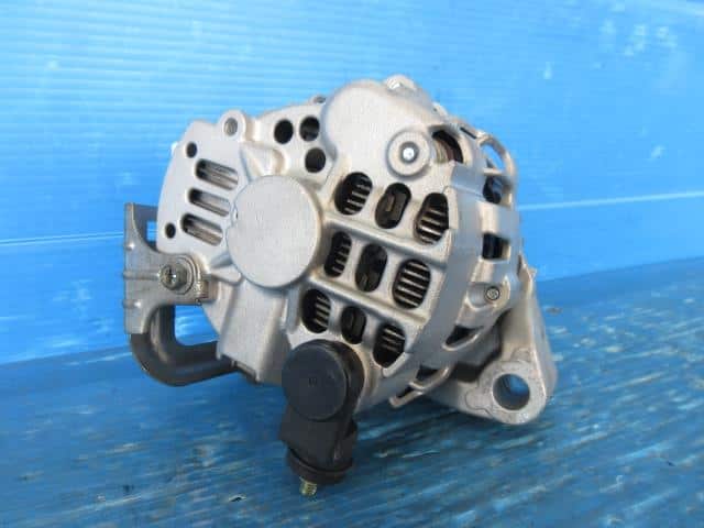 Alternator HONDA Thats 2006 ABA-JD1 — photo 4