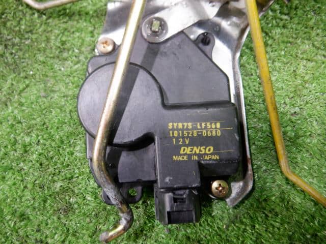 Front Left Door Lock Actuator SUZUKI Jimny 2002 TA-JB23W 8220281A20 — photo 2