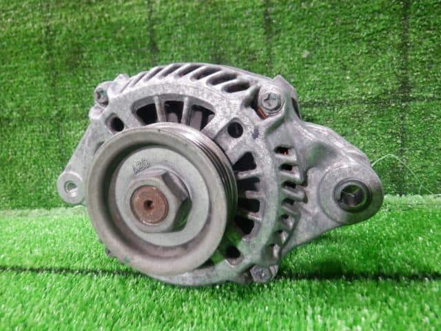 Alternator HONDA N BOX 2013 DBA-JF2 — photo 1