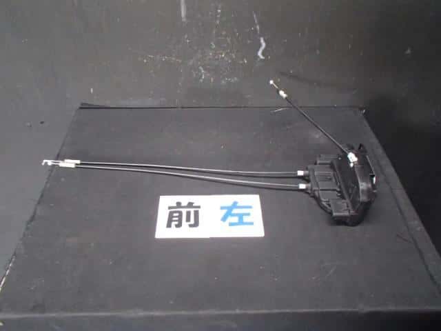 Front Left Door Lock Actuator NISSAN March 2008 DBA-AK12 — photo 1