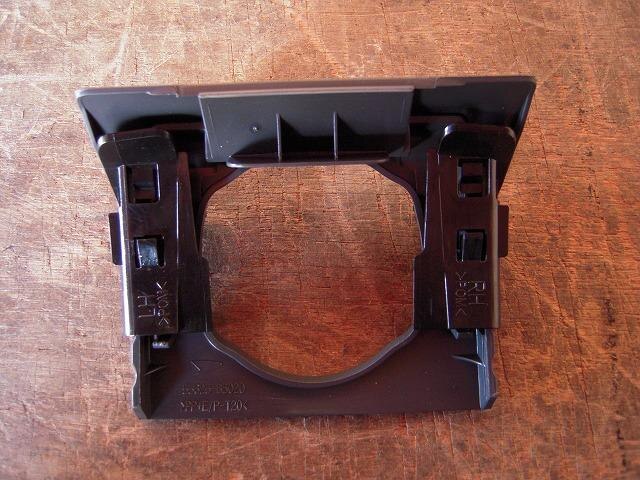 Cup Holder TOYOTA Pixis 2011 EBD-S321 — photo 4