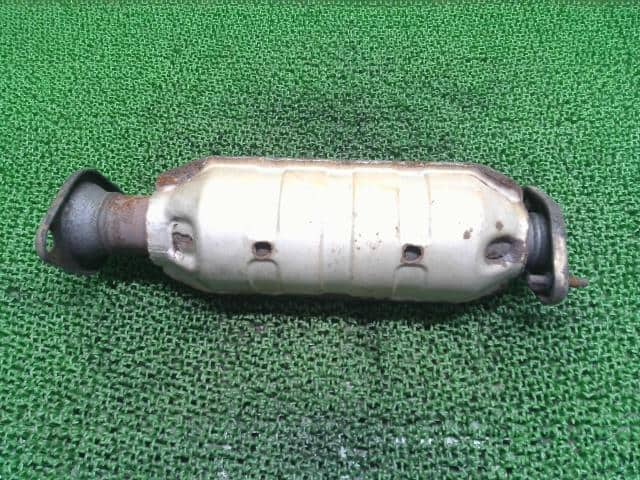 Catalyst MITSUBISHI Minicab 2004 GBD-U61 — photo 1