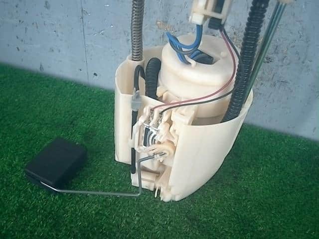 Fuel Pump MITSUBISHI Delica D2 2011 DBA-MB15S — photo 2