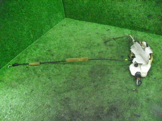 Front Left Door Lock Actuator MITSUBISHI Lancer Cedia 2002 TA-CS5W — photo 1