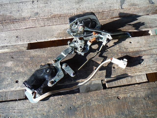 Rear Right Door Lock Actuator SUZUKI Wagon R 1997 E-CT51S — photo 2
