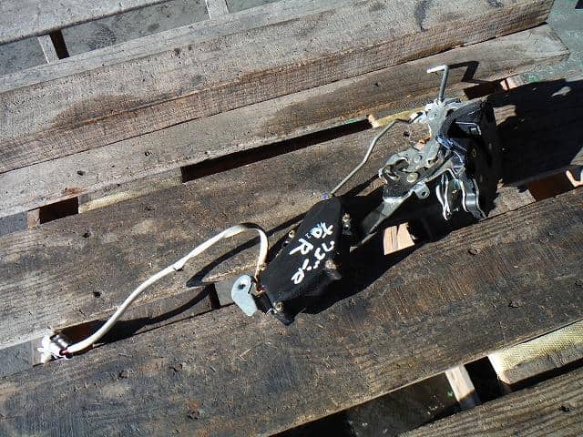 Rear Right Door Lock Actuator SUZUKI Wagon R 1997 E-CT51S — photo 1