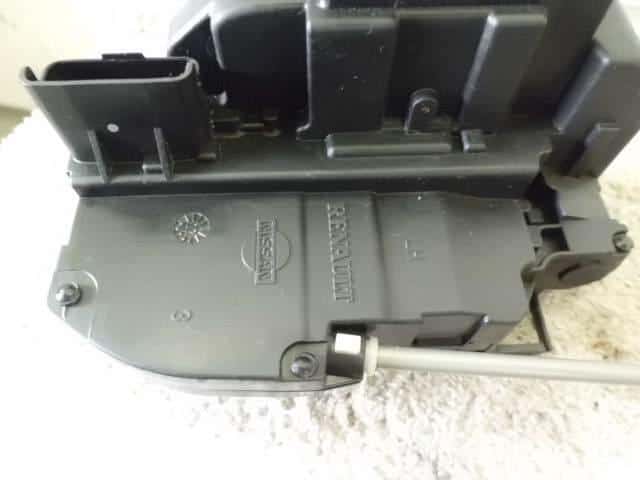 Rear Left Door Lock Actuator NISSAN March 2002 UA-AK12 — photo 4