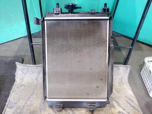 Radiator DAIHATSU Mira 2016 DBA-L275S — photo 1