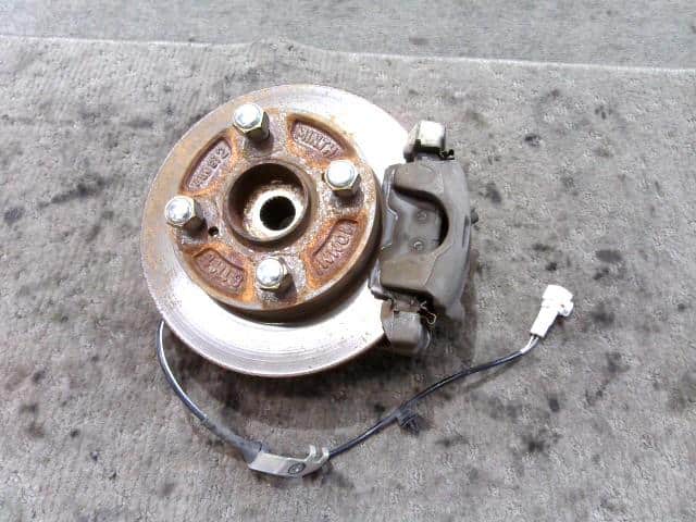Front Right Knuckle Hub Assembly SUZUKI Hustler 2014 DBA-MR31S — photo 1