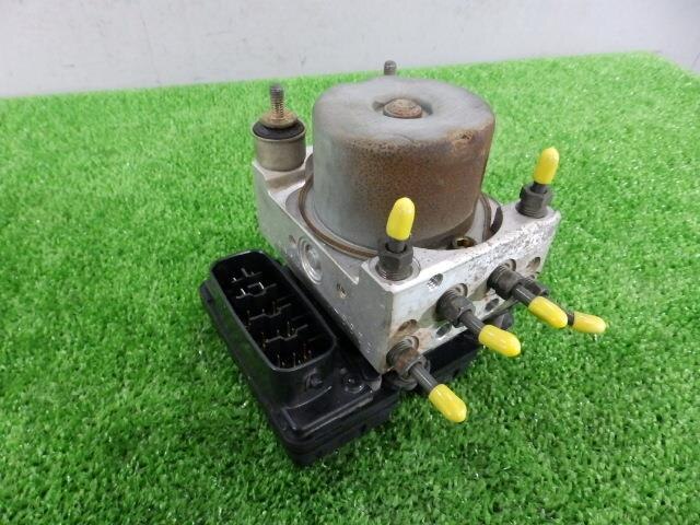 ABS Actuator TOYOTA Vitz 1999 GF-SCP10 — photo 2