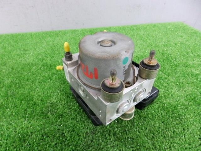 ABS Actuator TOYOTA Vitz 1999 GF-SCP10 — photo 1