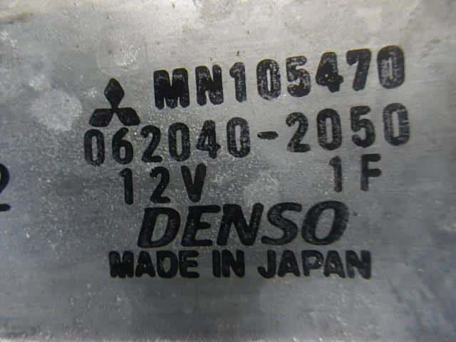 Front Right Door Regulator MITSUBISHI Colt 2004 UA-Z25A MN105470 — photo 3