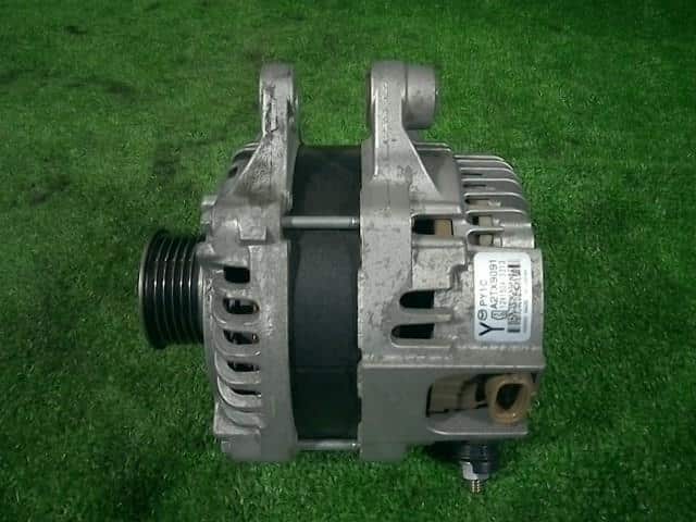 Alternator MAZDA Atenza 2013 DBA-GJEFP — photo 1