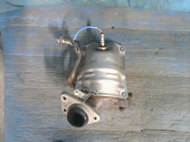 Exhaust Manifold HONDA Vezel 2015 DBA-RU1 — photo 1