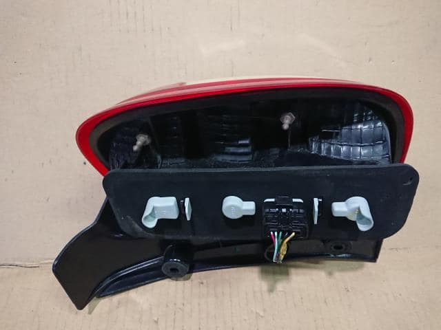 Left Tail Light NISSAN March 2013 DBA-K13 — photo 6