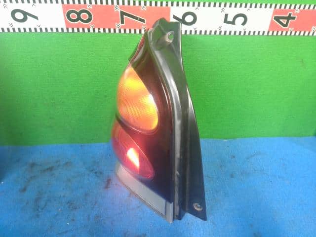 Left Tail Light SUZUKI Alto 2000 GF-HA22S 3567078G00 — photo 9