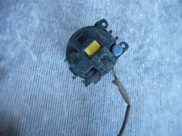 Right Fog Light NISSAN Roox 2010 DBA-ML21 — photo 3