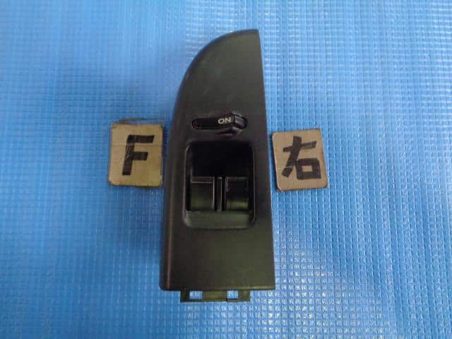 Power Window Switch HONDA Vamos 2002 LA-HM2 — photo 1