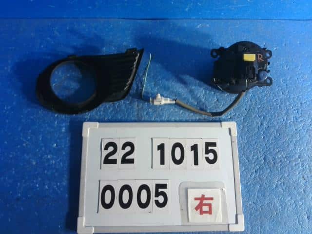 Right Fog Light SUZUKI Wagon R 2008 CBA-MH23S 3550063J11 — photo 2