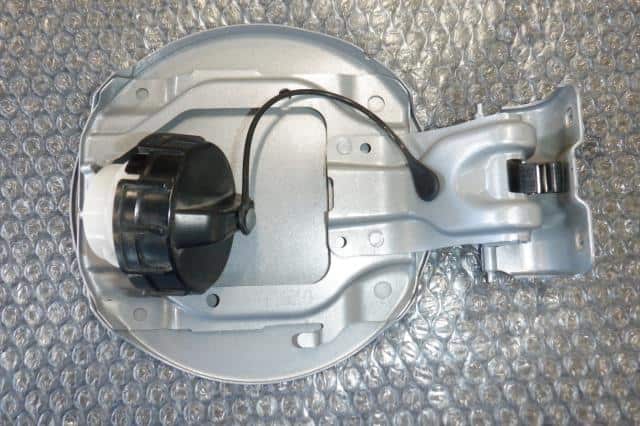 Fuel Filler Lid MITSUBISHI eK Wagon 2015 DBA-B11W — photo 3