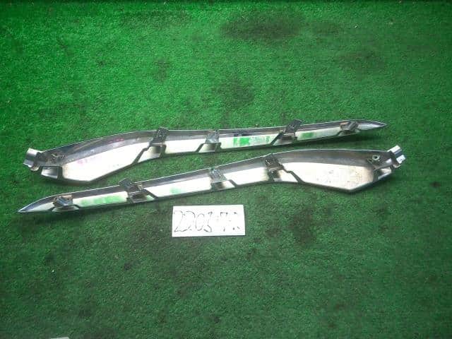 Exterior Parts NISSAN Serena 2010 DBA-FNC26 — photo 3