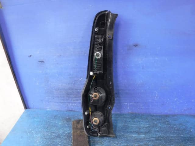 Right Tail Light DAIHATSU Mira 2007 DBA-L285S 81550B2230 — photo 2