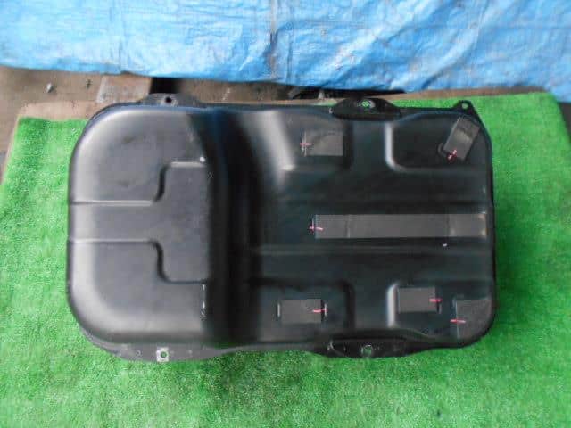 Fuel Tank SUZUKI Carry 2013 EBD-DA16T — photo 2