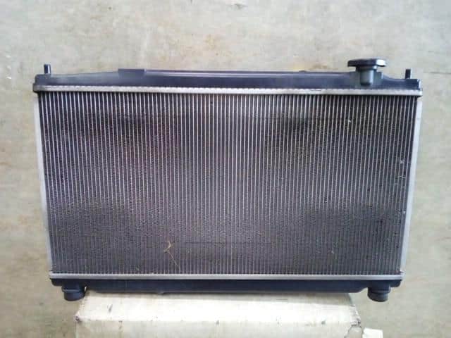 Radiator HONDA Fit 2011 DBA-GE6 — photo 3