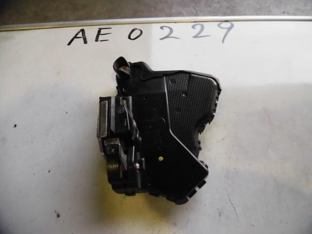 Door Lock Solenoid TOYOTA Probox 2007 CBE-NCP51 — photo 1