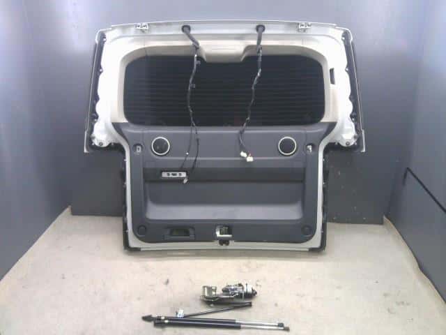 Back Door Assembly MITSUBISHI Delica D5 2007 DBA-CV5W — photo 2
