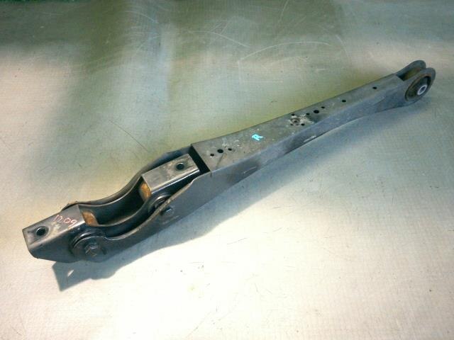 Rear Right Lower Control Arm NISSAN Dayz roox 2017 DBA-B21A — photo 1