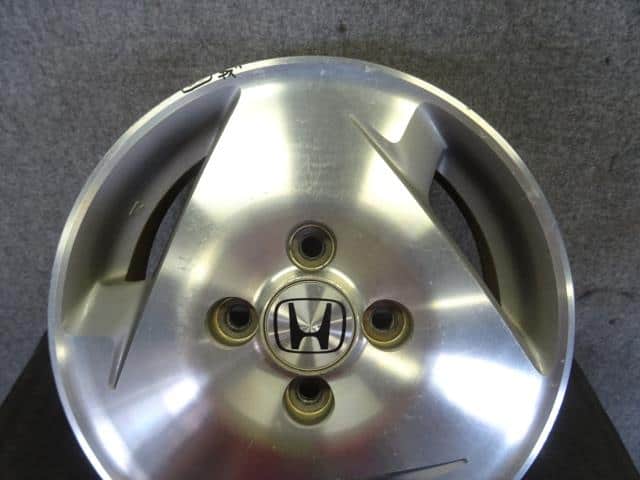 Wheel HONDA Vamos 2003 LA-HM1 — photo 2