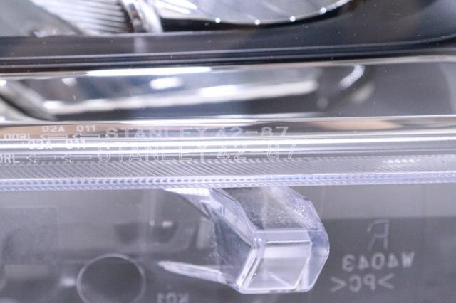 Right Headlight TOYOTA RAV4 2019 6BA-MXAA52 — photo 3