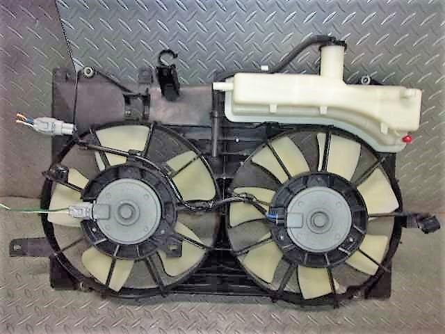 Radiator Cooling Fan TOYOTA Prius 2008 DAA-NHW20 — photo 3