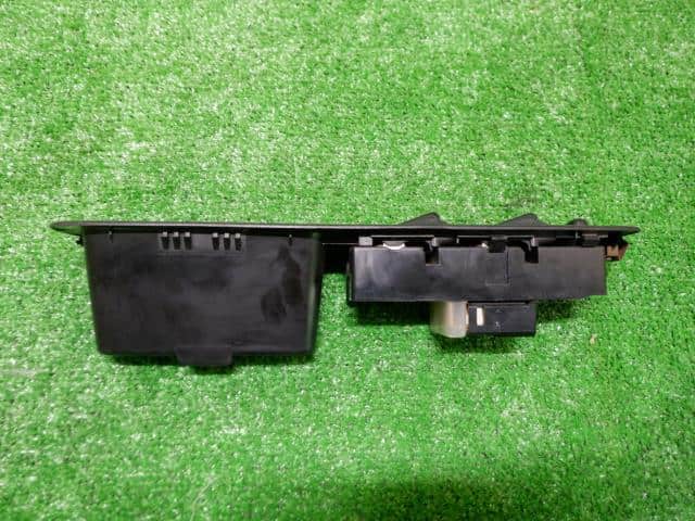 Power Window Switch MAZDA Demio 1998 E-DW5W — photo 7