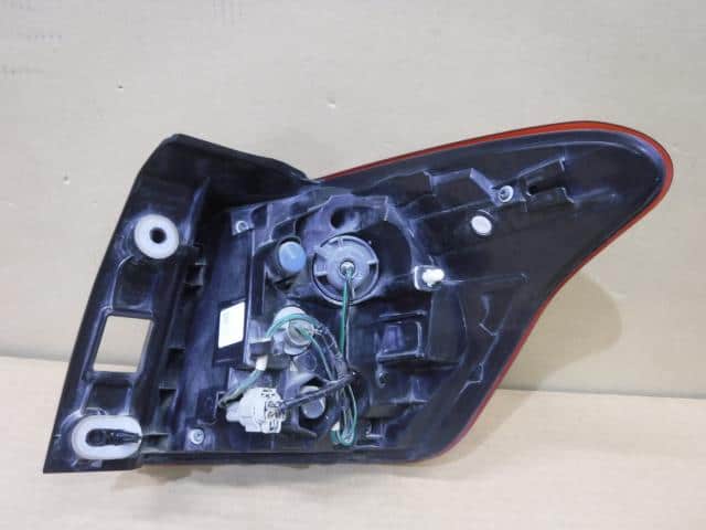 Left Tail Light SUBARU Levorg 2015 DBA-VM4 — photo 3