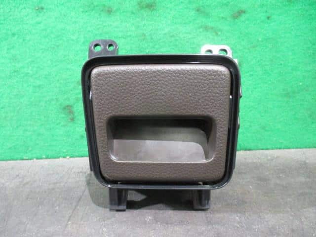 Interior Parts HONDA N BOX 2021 6BA-JF3 — photo 1