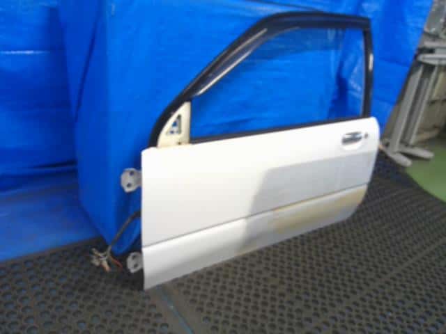 Front Left Door Assembly SUBARU Vivio 1996 E-KK3 61101KC380 — photo 2