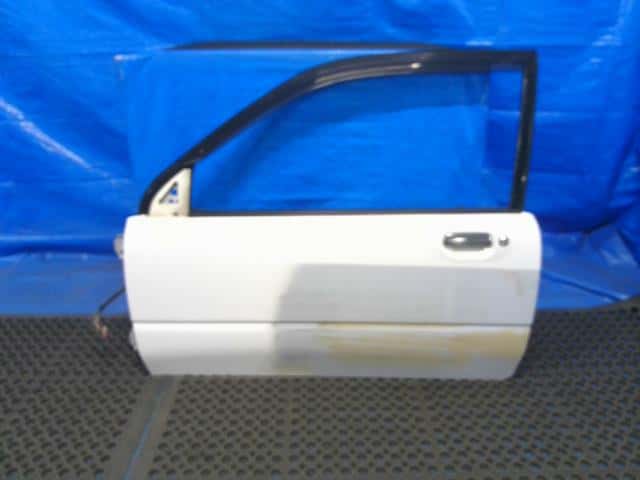 Front Left Door Assembly SUBARU Vivio 1996 E-KK3 61101KC380 — photo 1