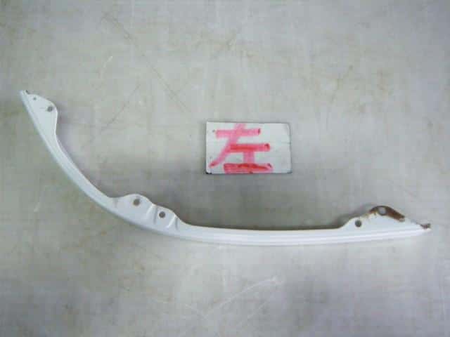 Exterior Parts SUBARU Impreza 1997 E-GC8 — photo 3